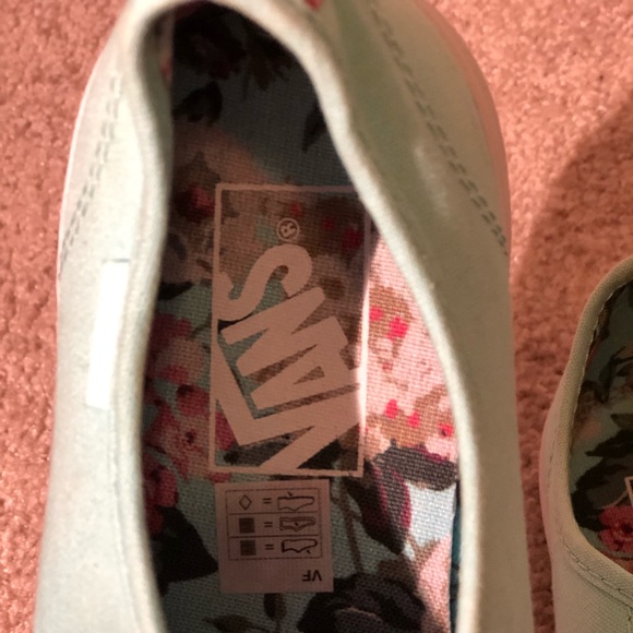 Teal women’s ankle height vans - Picture 5 of 5